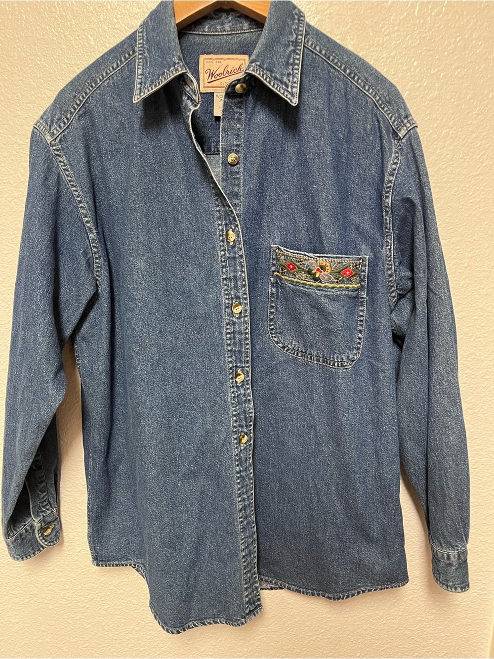 Vintage Woolrich Button Down Shirt Women Small Blue Floral Embroidered Denim